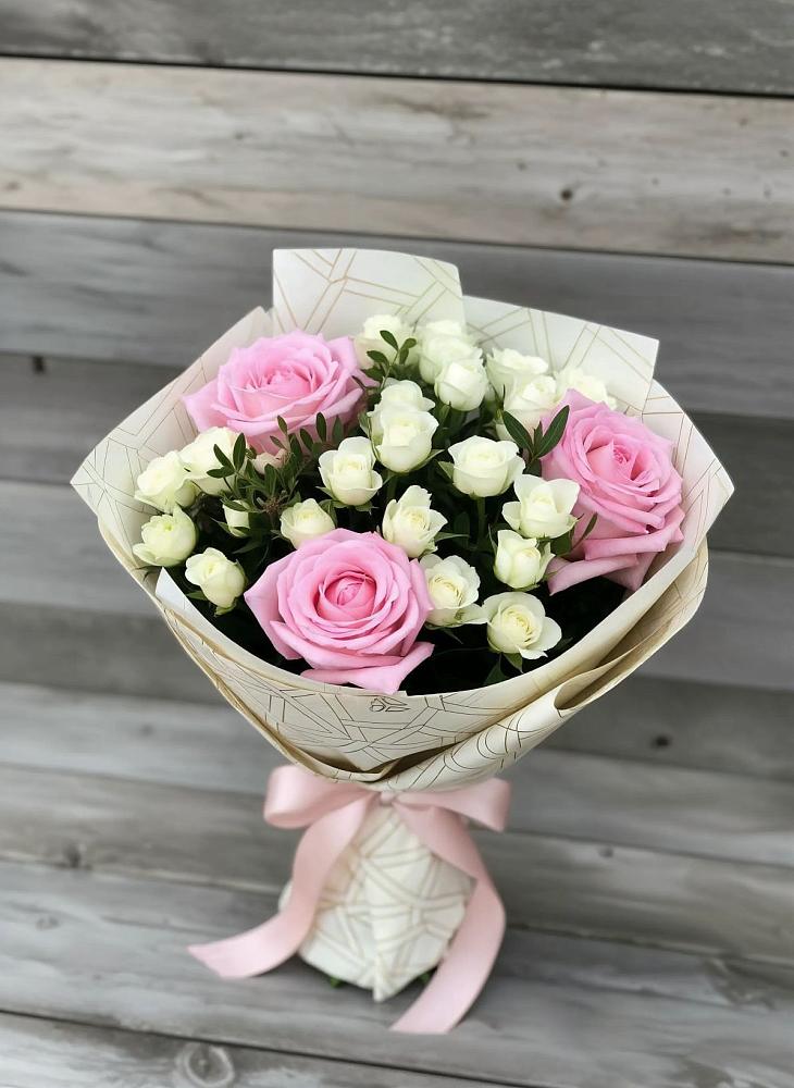Букет цветов из: Розы в Октябрьский Хабаровский край