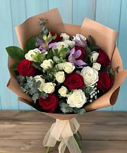 Букет цветов из:  Розы и Альстромерии в Октябрьский Хабаровский край