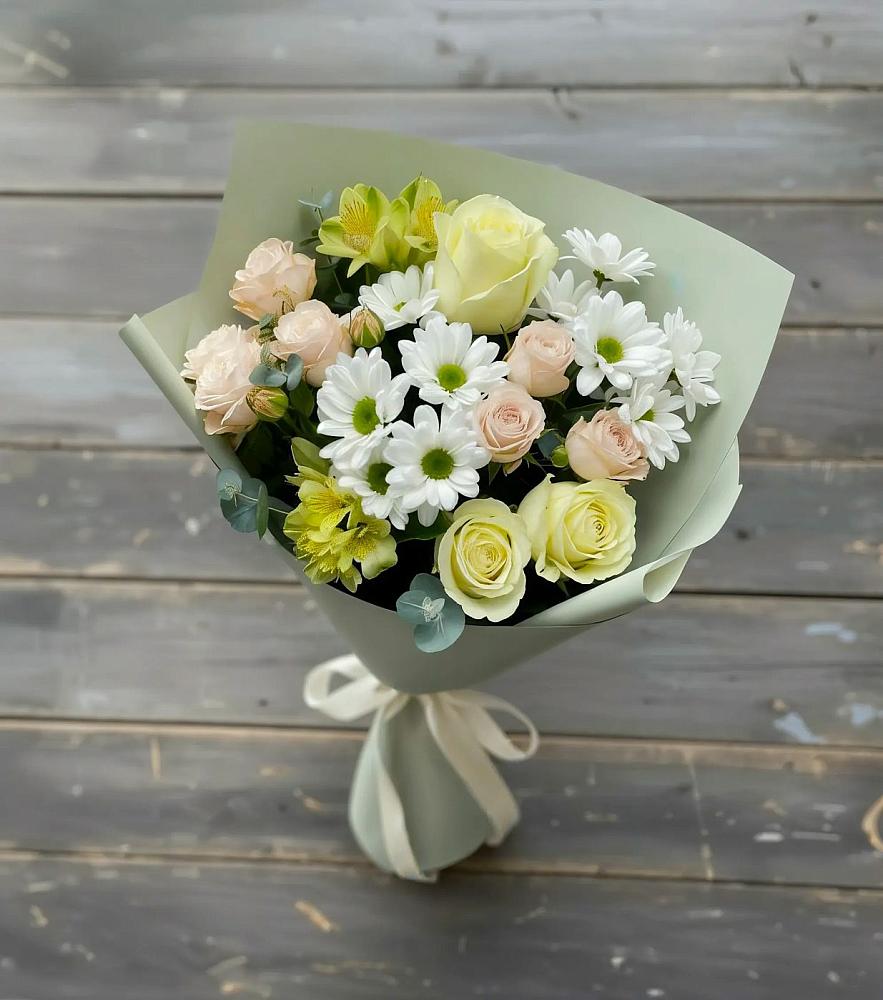 Букет цветов из: Альстромерии, Розы и Хризантемы в Октябрьский Хабаровский край