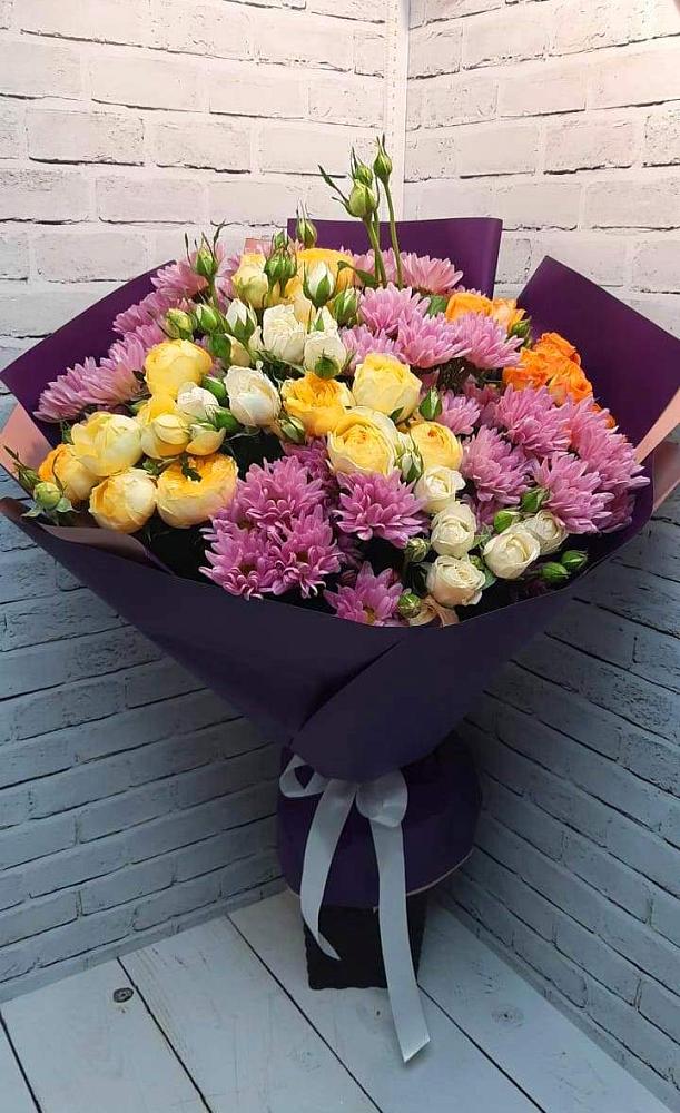 Букет цветов из: Хризантемы и Розы в Октябрьский Хабаровский край
