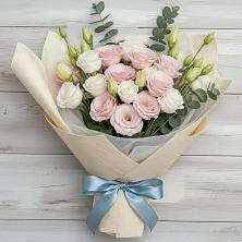 Букет цветов из:  Лизиантусы в Октябрьский Хабаровский край