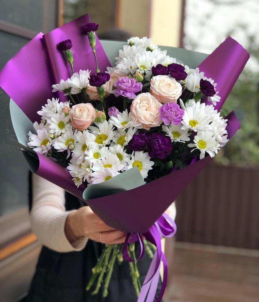 Букет цветов из: Хризантемы, Гвоздики и Розы в Октябрьский Хабаровский край