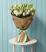 Букет цветов из:  Лизиантусы в Октябрьский Хабаровский край