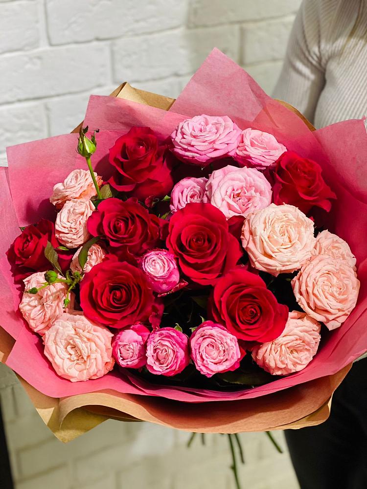 Букет цветов из: Розы в Октябрьский Хабаровский край