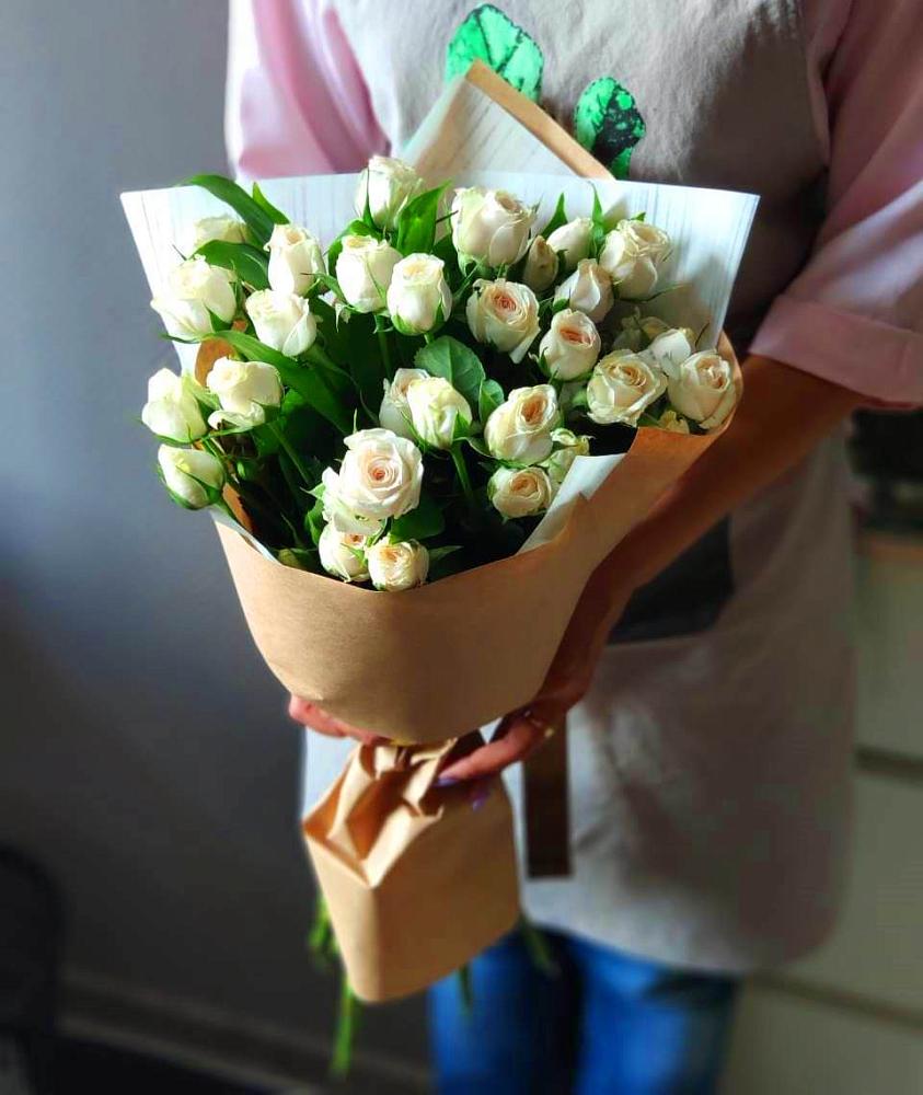 Букет цветов из: Розы в Октябрьский Хабаровский край