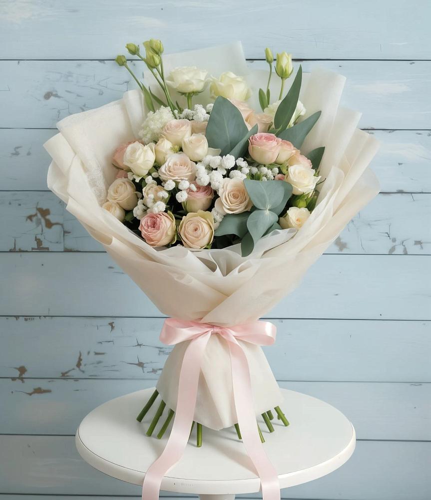 Букет цветов из: Розы и Лизиантусы в Октябрьский Хабаровский край