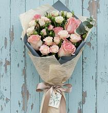 Букет цветов из:  Розы в Октябрьский Хабаровский край