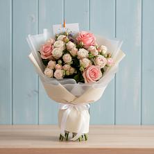 Букет цветов из:  Розы в Октябрьский Хабаровский край
